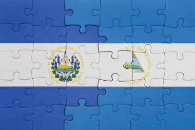 Nikaragua 'nın renkli ulusal bayrağı ve El Salvador bayrağı. konsept