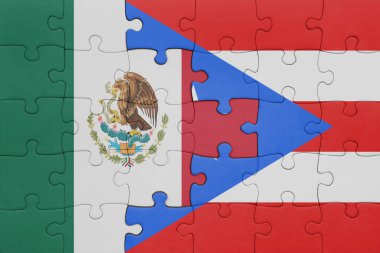 Porto Riko 'nun renkli ulusal bayrağı ve Meksika bayrağı. konsept