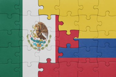 Kolombiya 'nın renkli ulusal bayrağı ve Meksika bayrağı. konsept