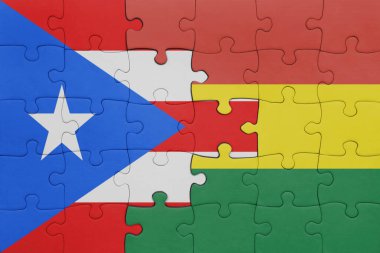 Bolivya 'nın renkli ulusal bayrağı ve Porto Riko' nun bayrağı. konsept