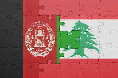 Lübnan 'ın renkli ulusal bayrağı ve Afganistan bayrağıyla ilgili bulmacalar. konsept