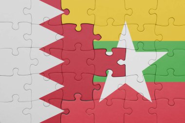 Myanmar 'ın renkli ulusal bayrağı ve bahreyn bayrağı. konsept