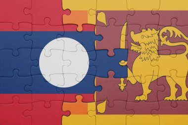 Laoların renkli ulusal bayrağı ve Sri Lanka bayrağı ile bulmaca. konsept