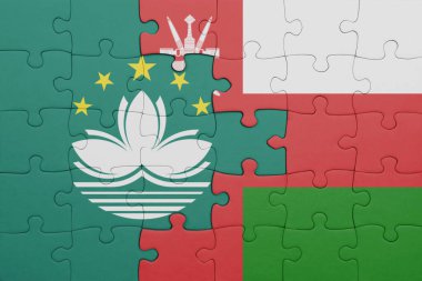 Macau 'nun renkli ulusal bayrağı ve Umman bayrağı ile bulmaca. konsept