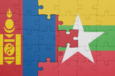 Moğolistan 'ın renkli ulusal bayrağı ve Myanmar' ın bayrağı. konsept