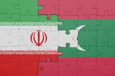 Maldivler ve İran bayrağının renkli ulusal bayrağıyla bulmaca. konsept