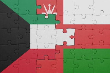 Umman 'ın renkli ulusal bayrağı ve Kuveyt bayrağı ile bulmaca. konsept