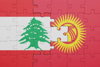 Lübnan 'ın renkli ulusal bayrağı ve Kırgızistan bayrağı ile bulmaca. konsept