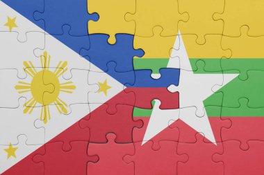 Myanmar 'ın renkli ulusal bayrağı ve Filipinler bayrağı. konsept