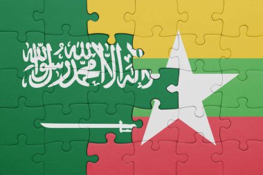 Myanmar 'ın renkli ulusal bayrağı ve Suudi Arabistan bayrağı. konsept