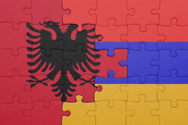 Albania 'nın renkli ulusal bayrağı ve Ermenistan bayrağı bulmacası. konsept