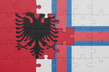 Albania 'nın renkli ulusal bayrağı ve Faroe adalarının bayrağıyla ilgili bulmacalar. konsept
