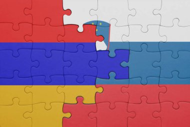 Ermenistan 'ın renkli ulusal bayrağı ve Slovakya bayrağıyla ilgili bulmacalar. konsept