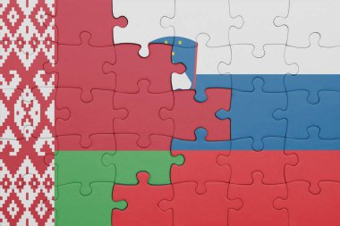 Belarus 'un renkli ulusal bayrağı ve Slovenia bayrağı ile bulmaca. konsept
