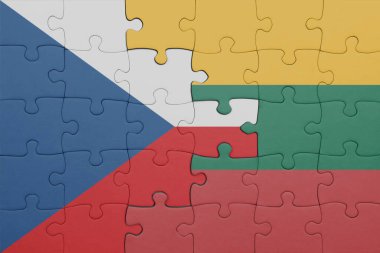 Czech Cumhuriyeti 'nin renkli ulusal bayrağı ve Litvanya bayrağı. konsept