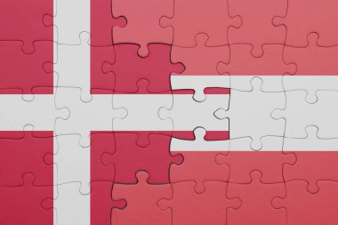 Avusturalya 'nın renkli ulusal bayrağı ve Danimarka bayrağının bulmacası. konsept