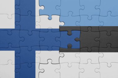 Estonya 'nın renkli bayrağı ve Finlandiya bayrağıyla ilgili bulmacalar. konsept