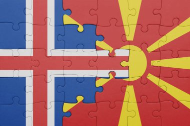 Macedonia 'nın renkli ulusal bayrağı ve İzlanda bayrağı. konsept
