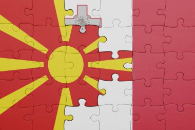 Macedonia 'nın renkli ulusal bayrağı ve Malta bayrağı ile bulmaca. konsept