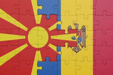 Macedonia 'nın renkli ulusal bayrağı ve Moldova bayrağı bulmacası. konsept