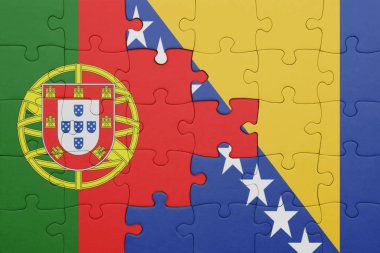 Bosna ve Herzegovina 'nın renkli ulusal bayrağı ve Portekiz bayrağı. konsept