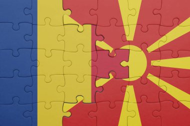 Romanya 'nın renkli ulusal bayrağı ve Macedonia bayrağıyla ilgili bulmacalar. konsept