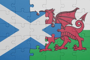 Galler 'in renkli ulusal bayrağı ve İskoçya' nın bayrağı. konsept
