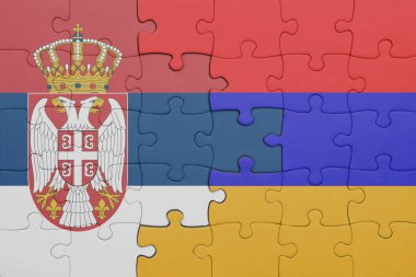 Ermenistan 'ın renkli ulusal bayrağı ve Sırbistan bayrağı. konsept