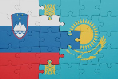 Slovenistan 'ın renkli ulusal bayrağı ve Kazakistan bayrağıyla ilgili bulmacalar. konsept