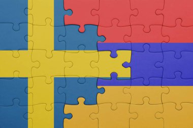 Ermenistan 'ın renkli ulusal bayrağı ve İsveç bayrağı. konsept