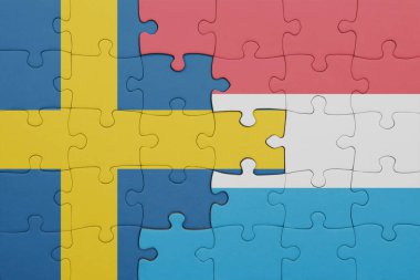 Lüksemburg 'un renkli ulusal bayrağı ve İsveç bayrağı. konsept