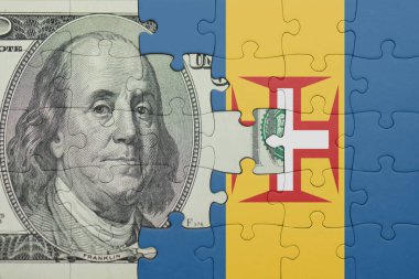 Madeira 'nın renkli ulusal bayrağı ve Amerikan doları para kavramının bulmacası.