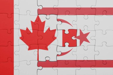 Kuzey Kıbrıs 'ın renkli ulusal bayrağı ve Kanada bayrağının bulmacası. konsept
