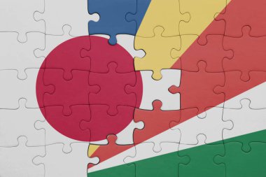 Seyşeller 'in renkli ulusal bayrağı ve Japon bayrağı ile bulmaca. konsept