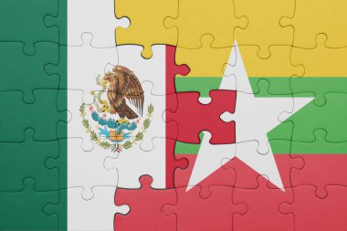 Myanmar 'ın renkli ulusal bayrağı ve Meksika bayrağı. konsept