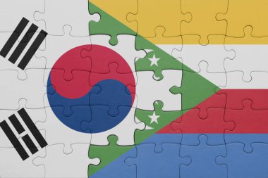 Komoroların renkli ulusal bayrağı ve Güney Kore bayrağıyla ilgili bulmacalar. konsept