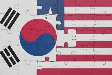 Liberya 'nın renkli ulusal bayrağı ve Güney Kore bayrağı. konsept