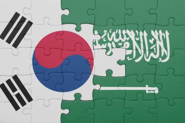 Suudi Arabistan 'ın renkli ulusal bayrağı ve Güney Kore bayrağı. konsept