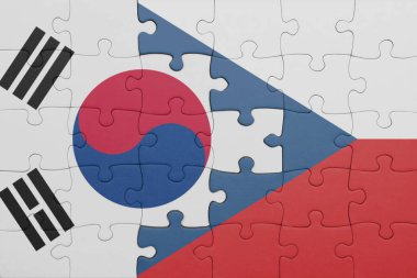 Czech Cumhuriyeti 'nin renkli ulusal bayrağı ve Güney Kore bayrağının bulmacası. konsept