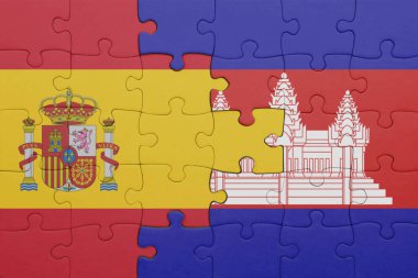 Kamboçya 'nın renkli ulusal bayrağı ve İspanya bayrağı. konsept