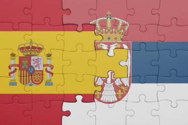 Sırbiya 'nın renkli ulusal bayrağı ve İspanya bayrağı ile bulmaca. konsept