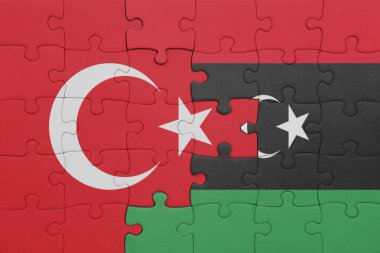 Renkli ulusal libya bayrağı ve hindi bayrağı ile bulmaca. konsept