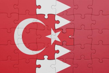 Bahreyn 'in renkli ulusal bayrağı ve hindi bayraklarıyla bulmaca. konsept