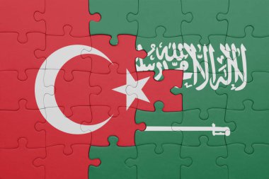 Suudi Arabistan 'ın renkli ulusal bayrağı ve hindi bayrağı. konsept