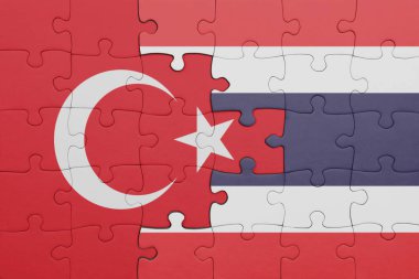 Tayland bayrağı ve hindi bayraklarıyla dolu renkli bir bulmaca. konsept