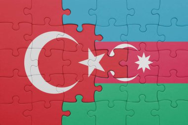 Azerbaijan 'ın renkli ulusal bayrağı ve hindi bayrağı ile bulmaca. konsept
