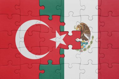 Meksika 'nın renkli ulusal bayrağı ve hindi bayraklarıyla dolu bir bulmaca. konsept