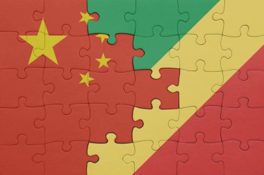 Kongo ve Çin bayrağı cumhuriyetinin renkli ulusal bayrağıyla bulmaca. konsept