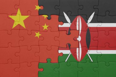 Kenya 'nın renkli ulusal bayrağı ve Çin bayrağı ile bulmaca. konsept