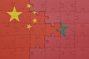 Fas ve Çin bayrağının renkli ulusal bayrağıyla bulmaca. konsept